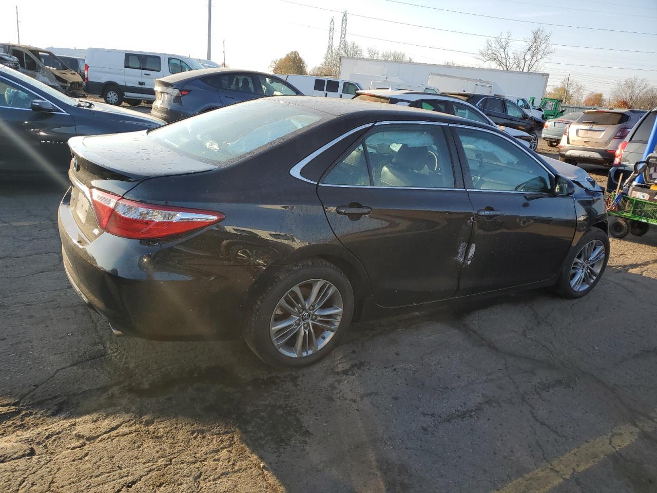 2015 Toyota Camry - Image 3
