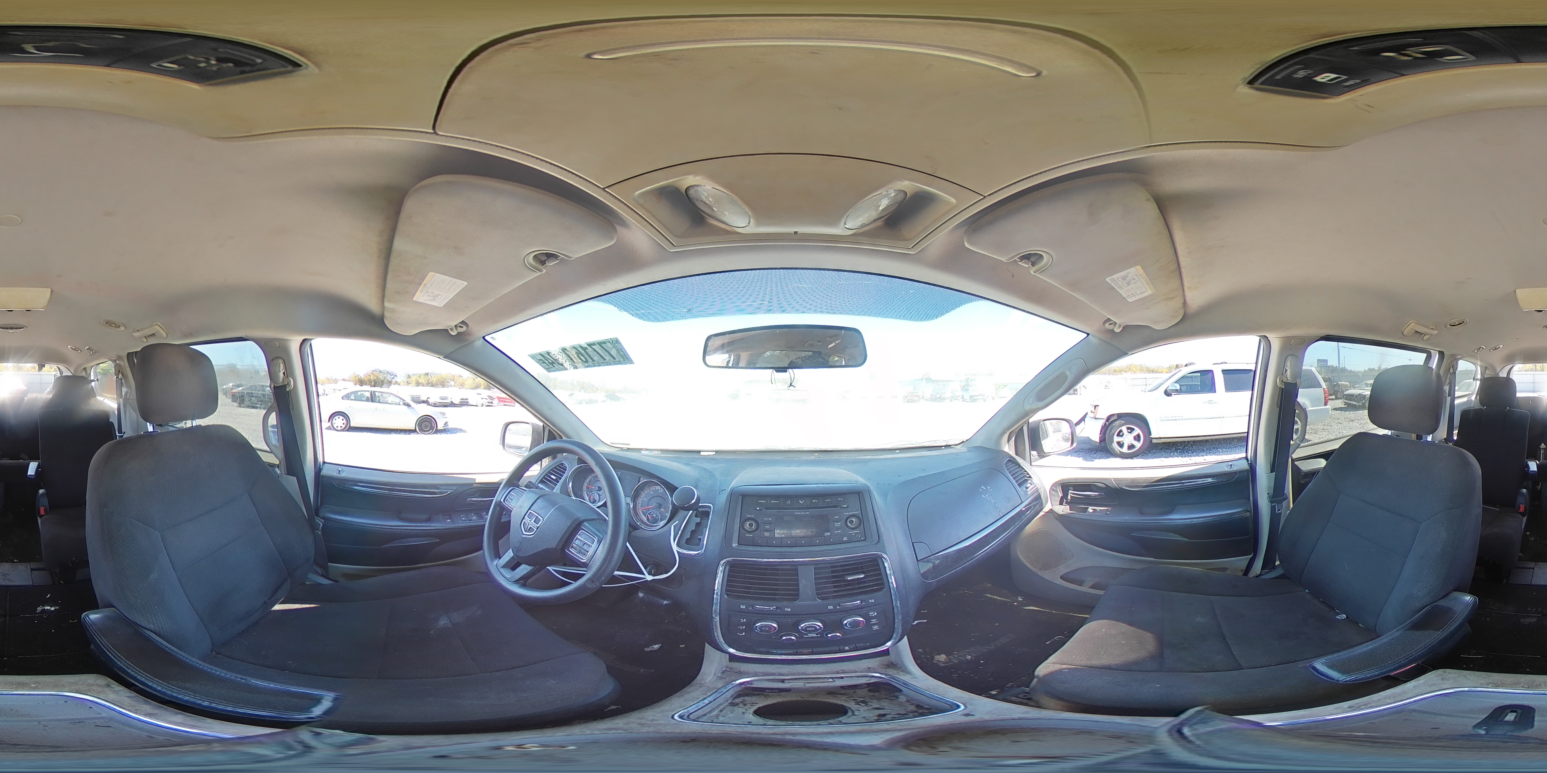 2012 Dodge Caravan - Image 13