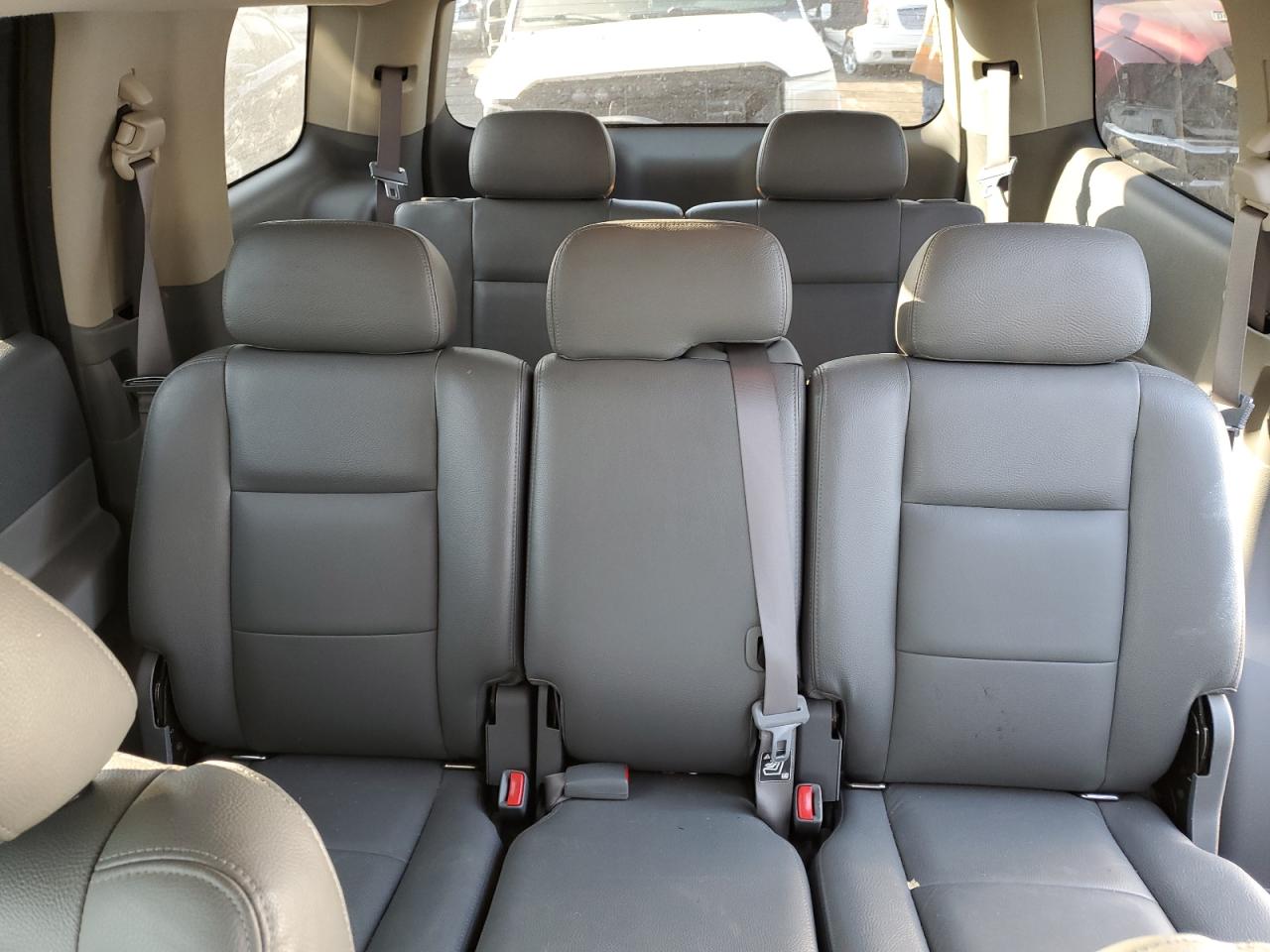 2004 Dodge Durango - Image 10