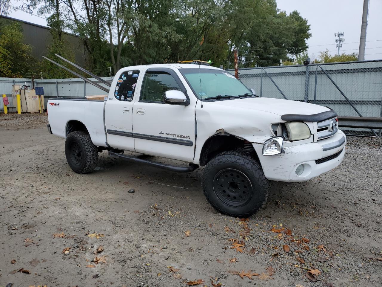 2004 Toyota Tundra - Image 4