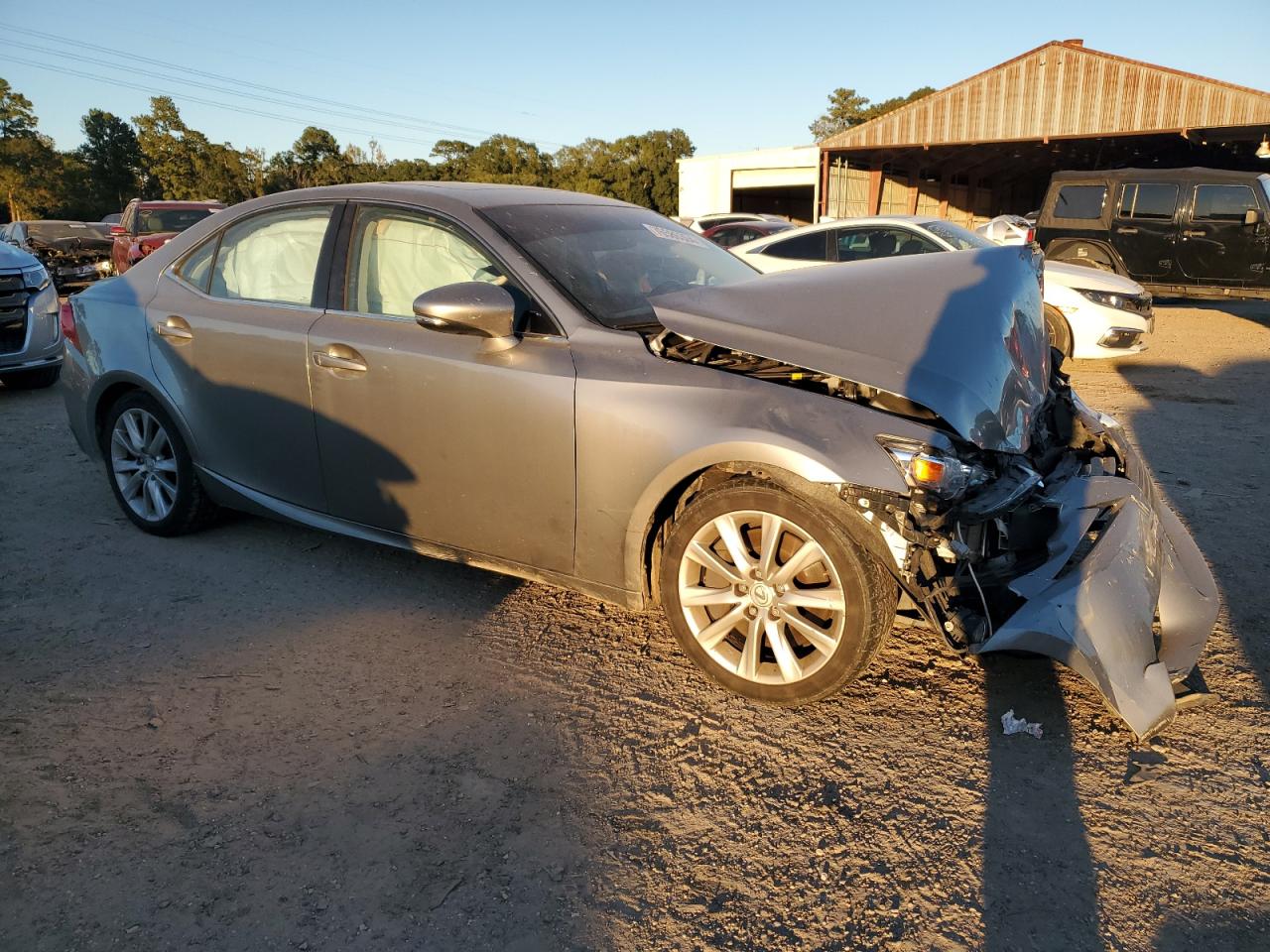 2016 Lexus IS - Image 4