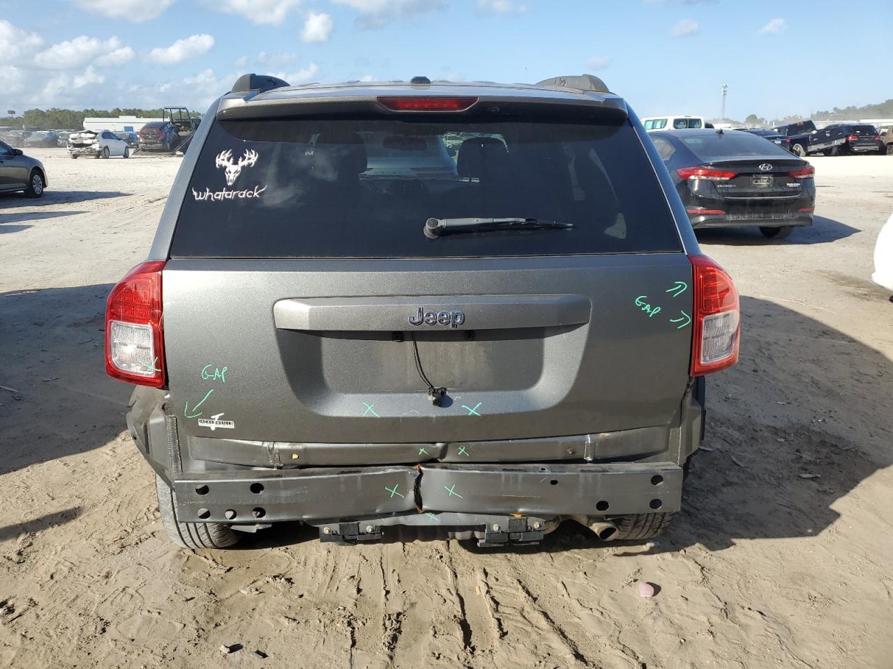 2011 Jeep Compass - Image 6