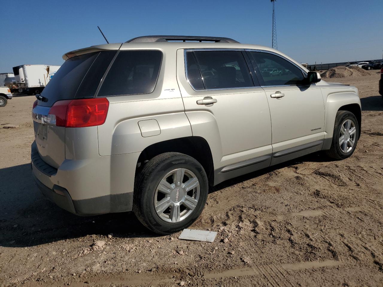 2015 GMC Terrain - Image 3
