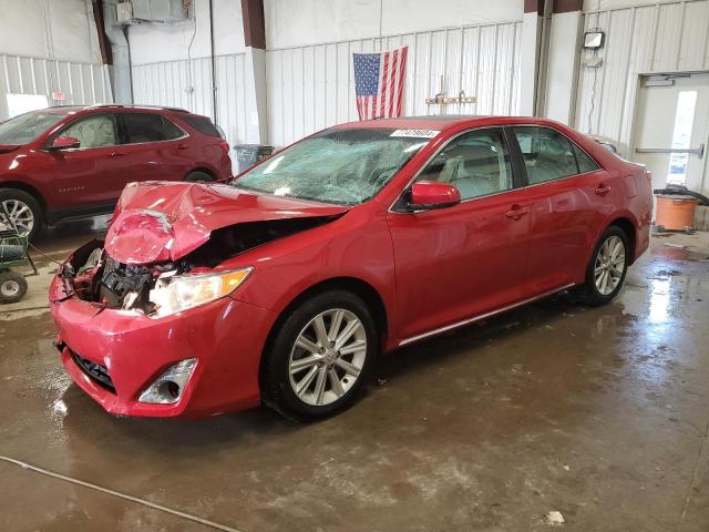  TOYOTA CAMRY 2014 Czerwony