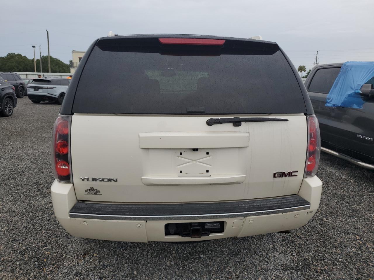 1GKS2EEF0ER102970 2014 GMC Yukon Denali