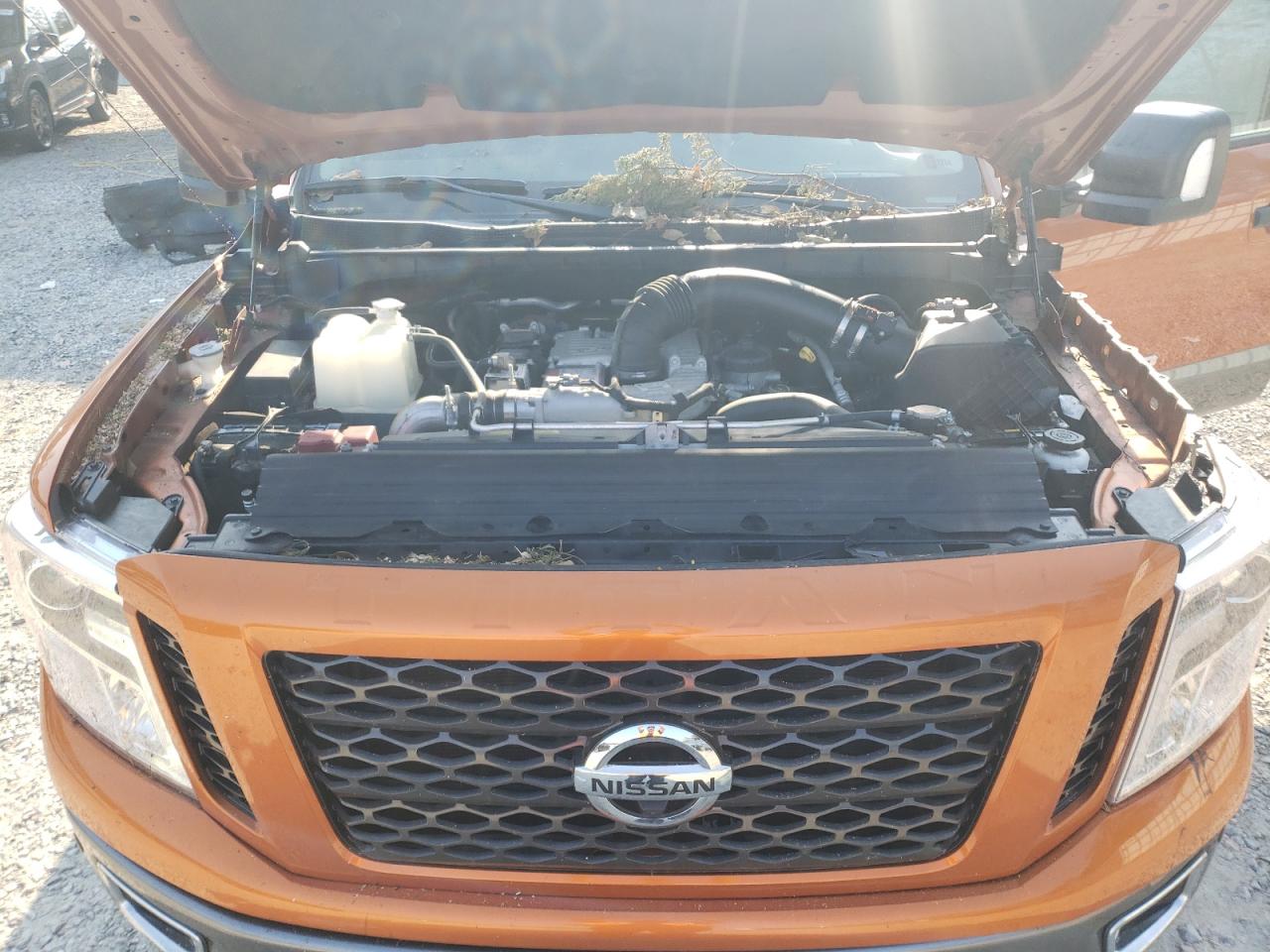 1N6BA1F49KN520190 2019 Nissan Titan Xd Sl