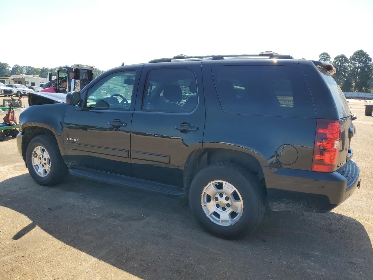 2012 Chevrolet Tahoe - Image 2
