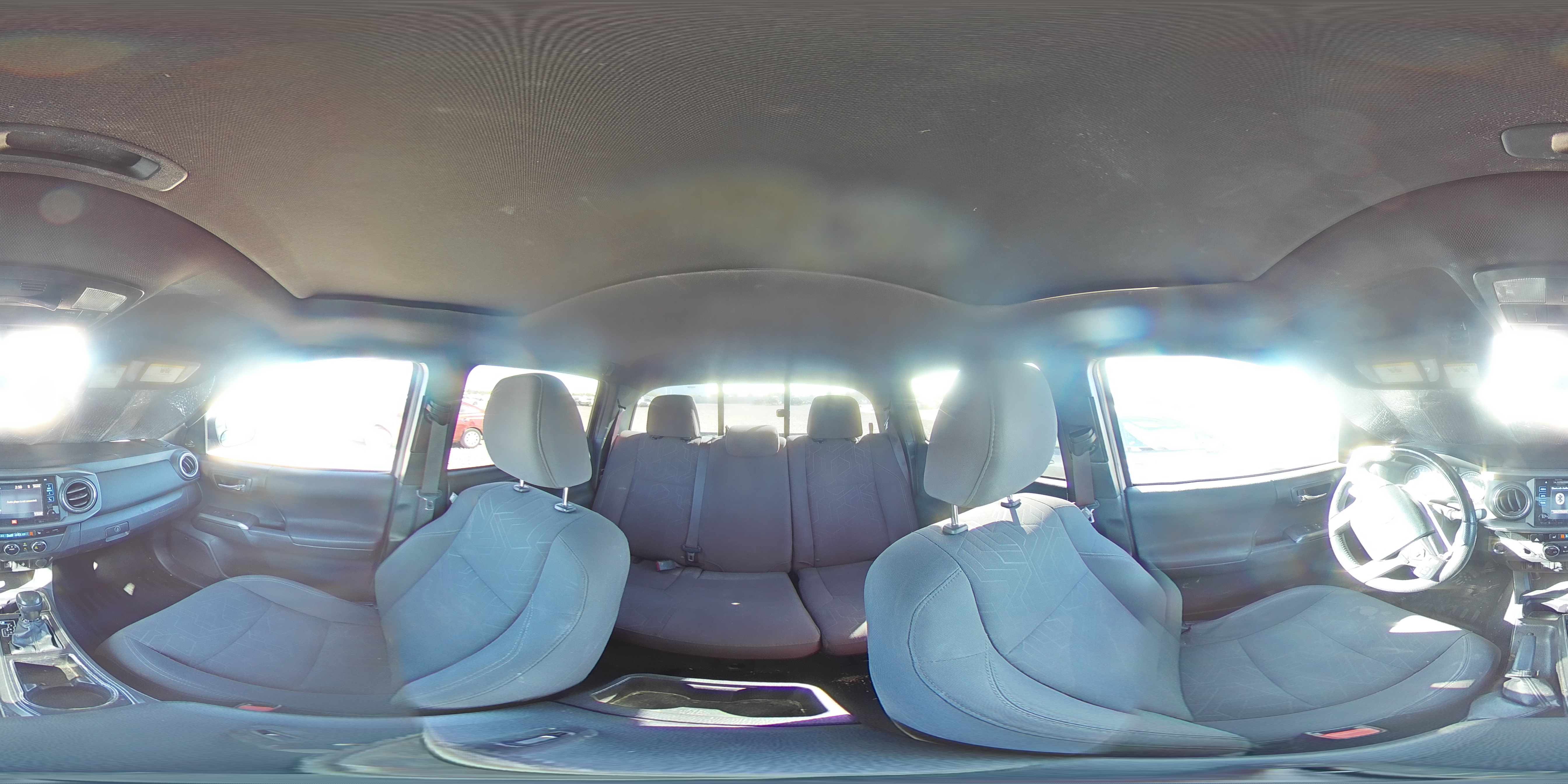 2016 Toyota Tacoma - Image 13