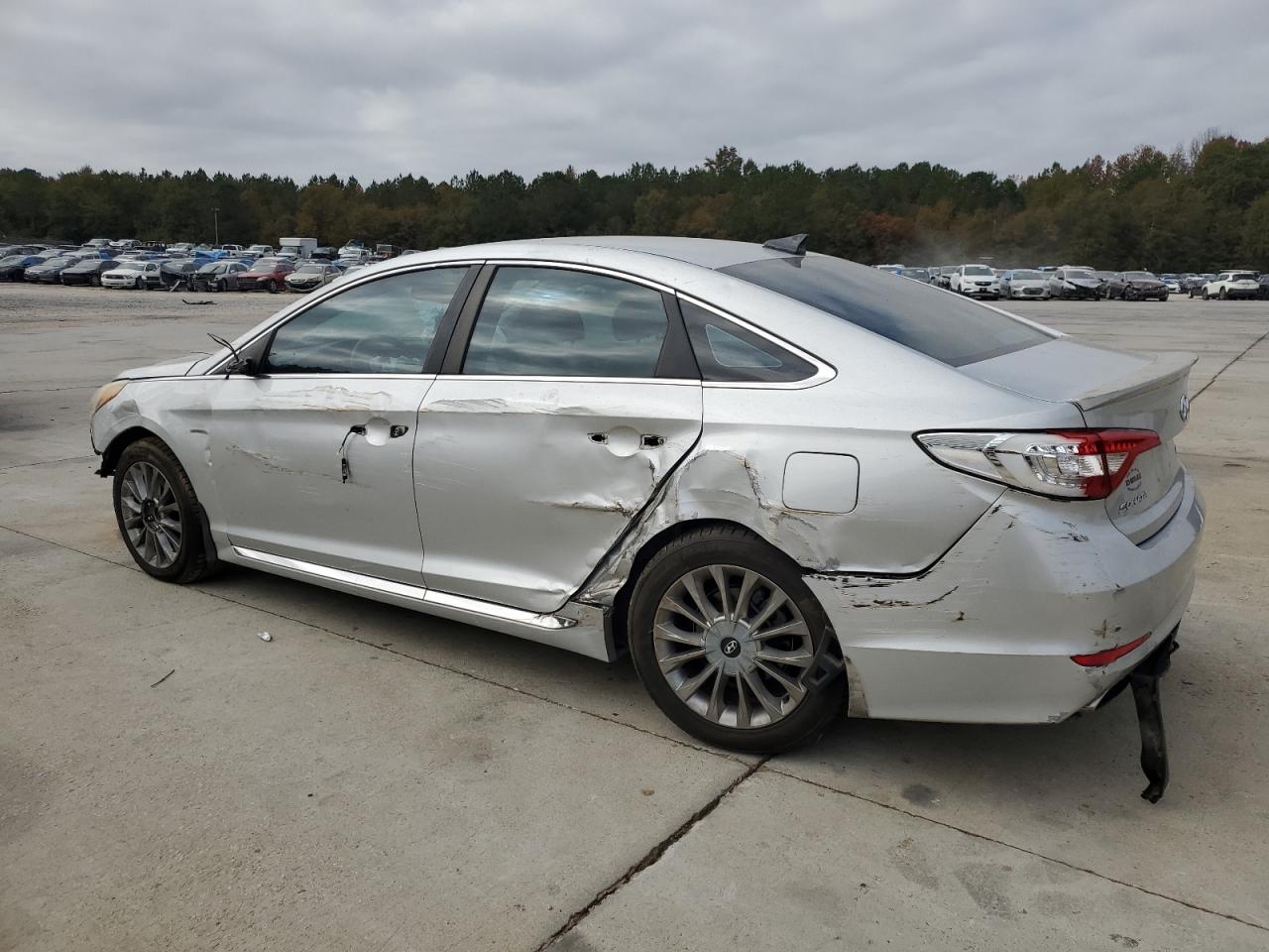 2015 Hyundai Sonata - Image 2