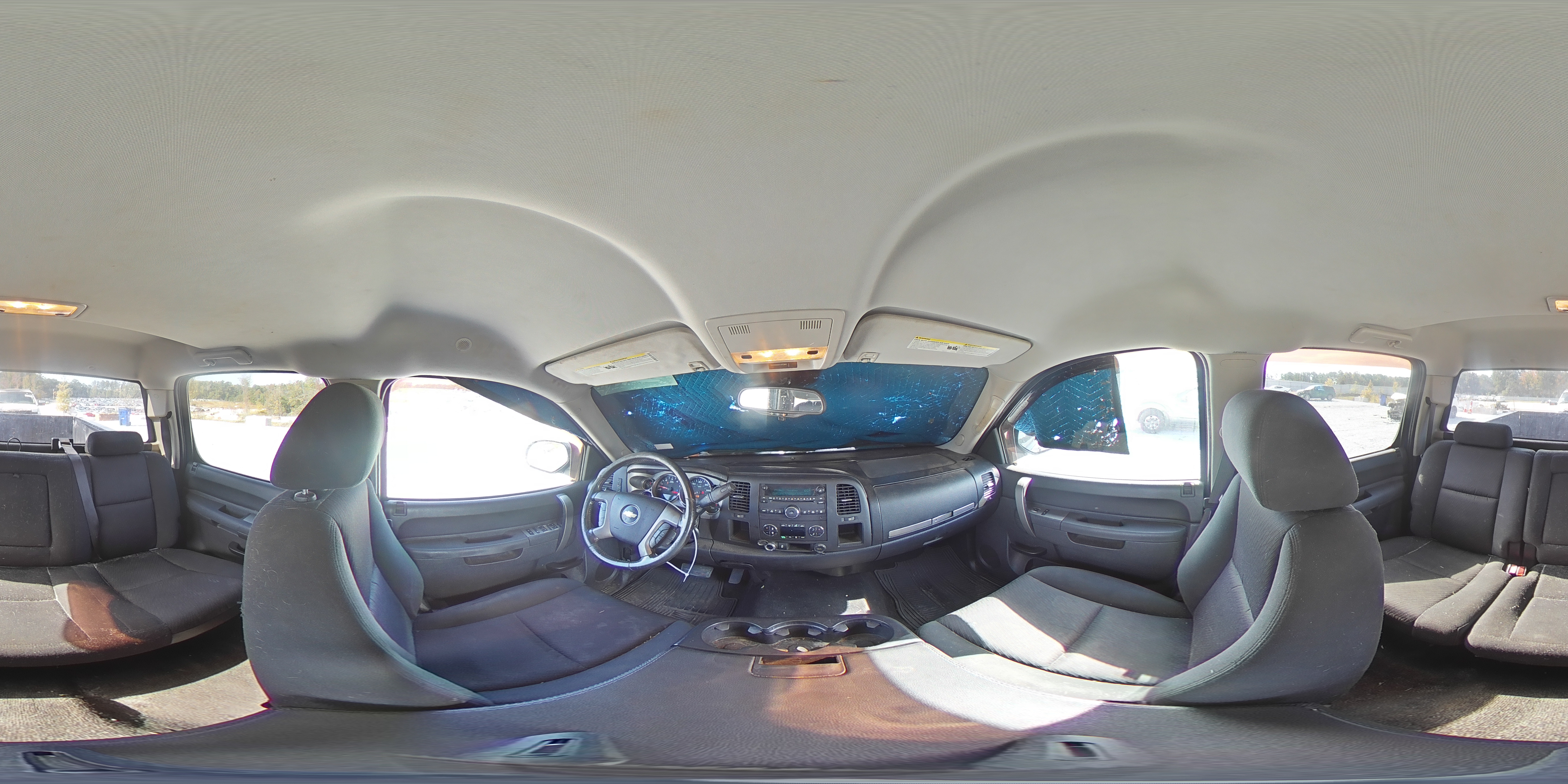 2013 Chevrolet Silverado - Image 13