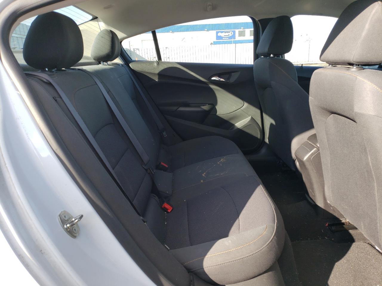 2017 Chevrolet Cruze - Image 10
