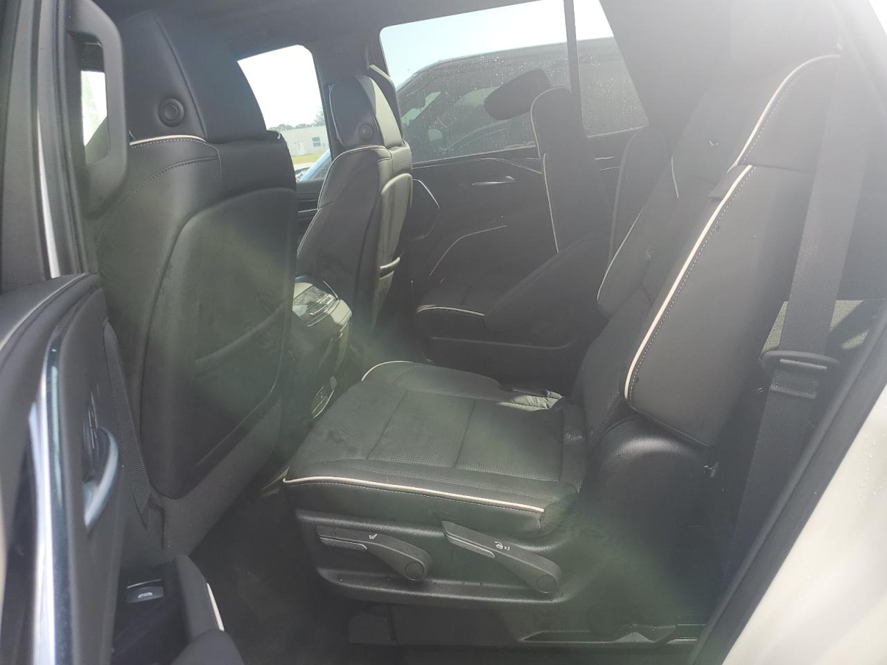 2024 Cadillac Escalade - Image 11