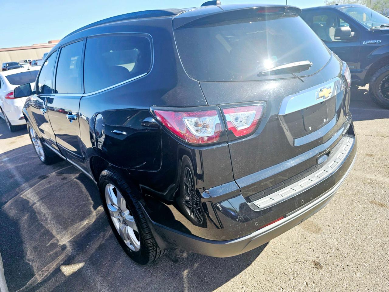 2016 Chevrolet Traverse Lt VIN: 1GNKRGKD1GJ319507 Lot: 76639394