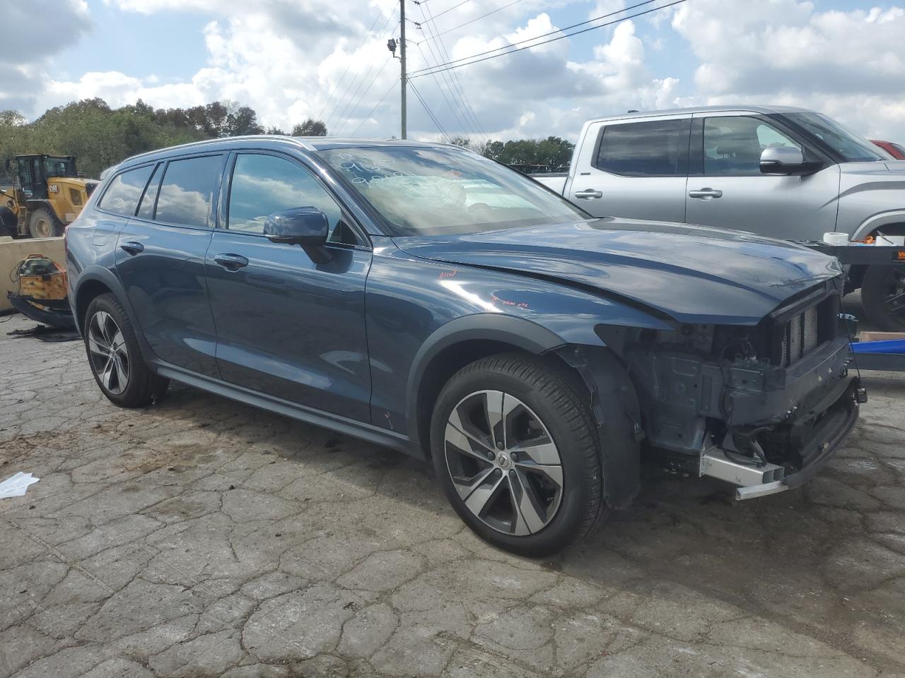 2022 Volvo V60 Cross Country T5 Momentum VIN: YV4102WK6N2089607 Lot: 73766844