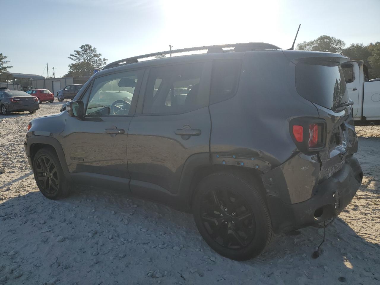2018 Jeep Renegade - Image 2