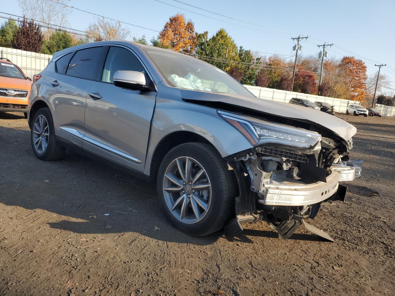 VIN 5J8TC2H56KL011765 2019 ACURA RDX no.4