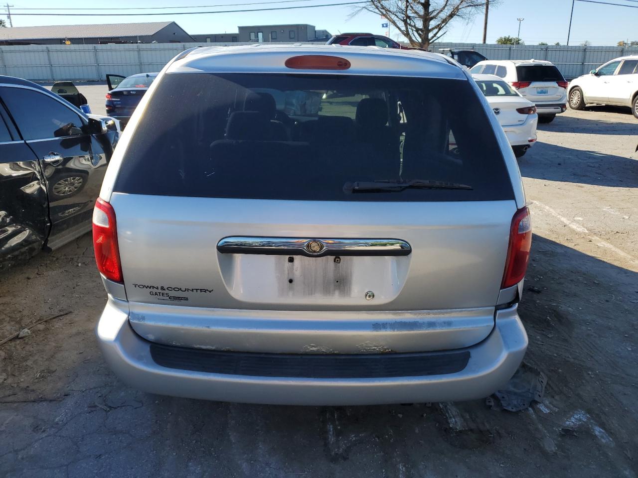 2007 Chrysler Town & Country Lx VIN: 1A4GJ45R67B197033 Lot: 74243764