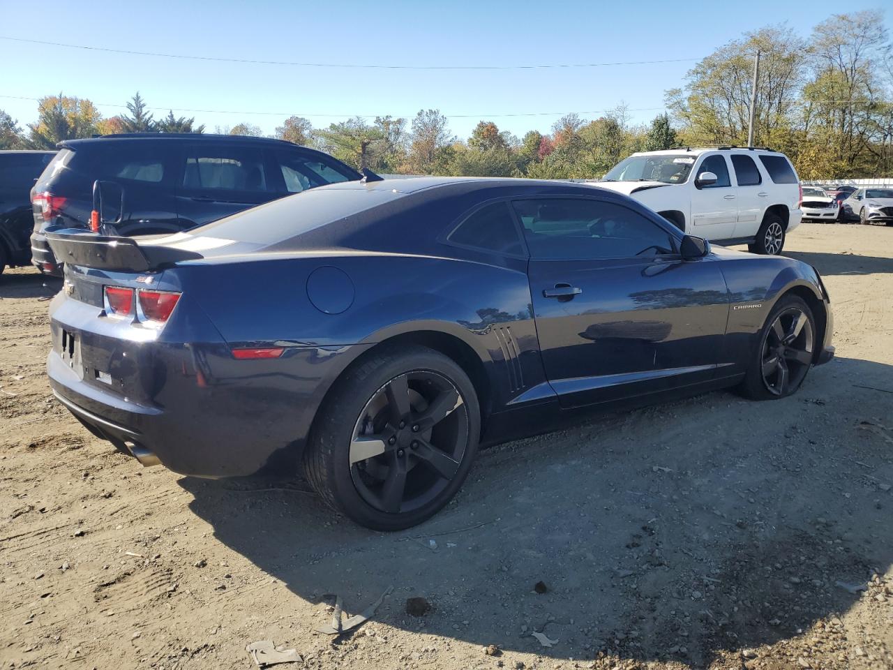 2011 Chevrolet Camaro - Image 3