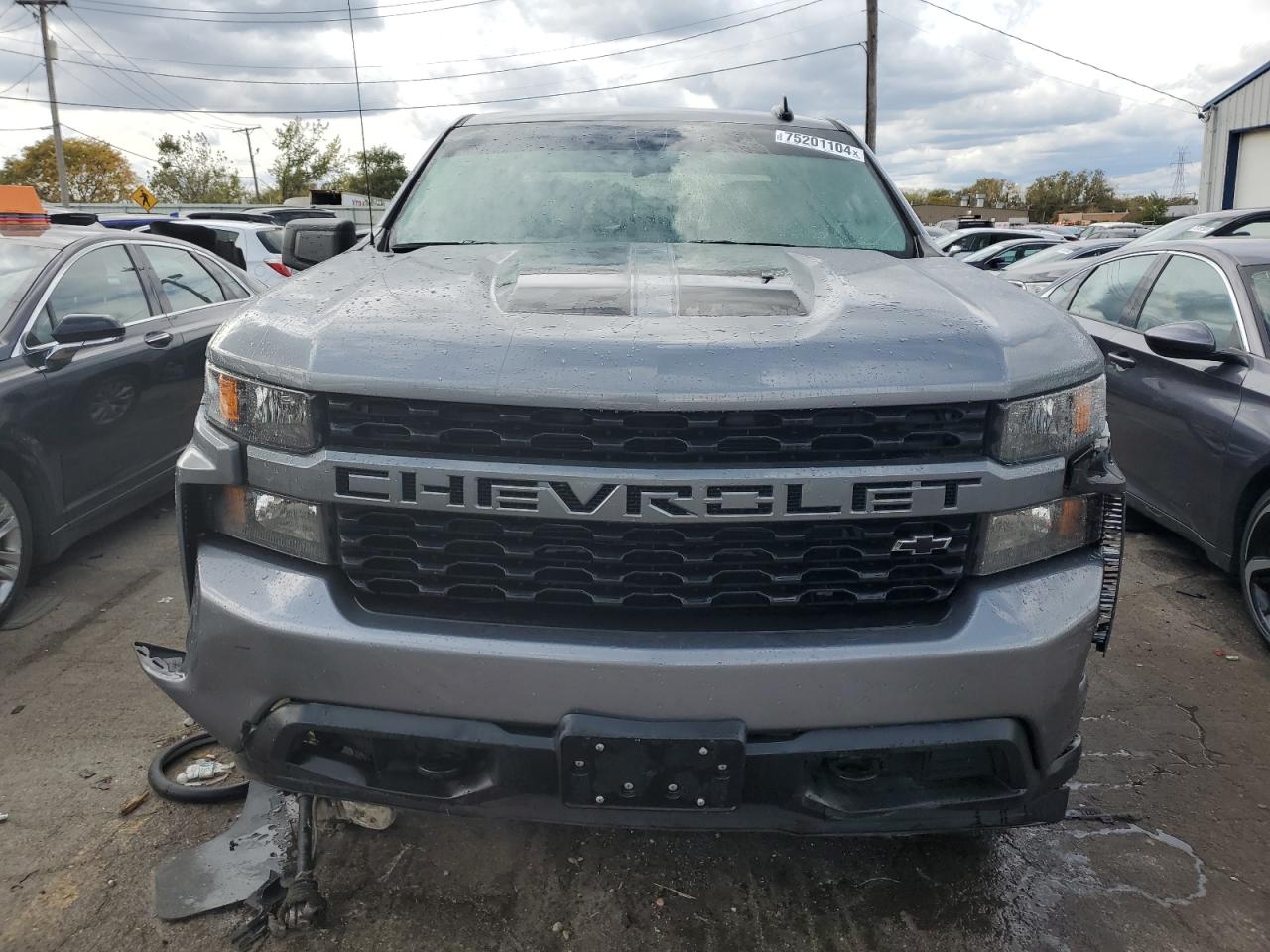 2022 Chevrolet Silverado - Image 2