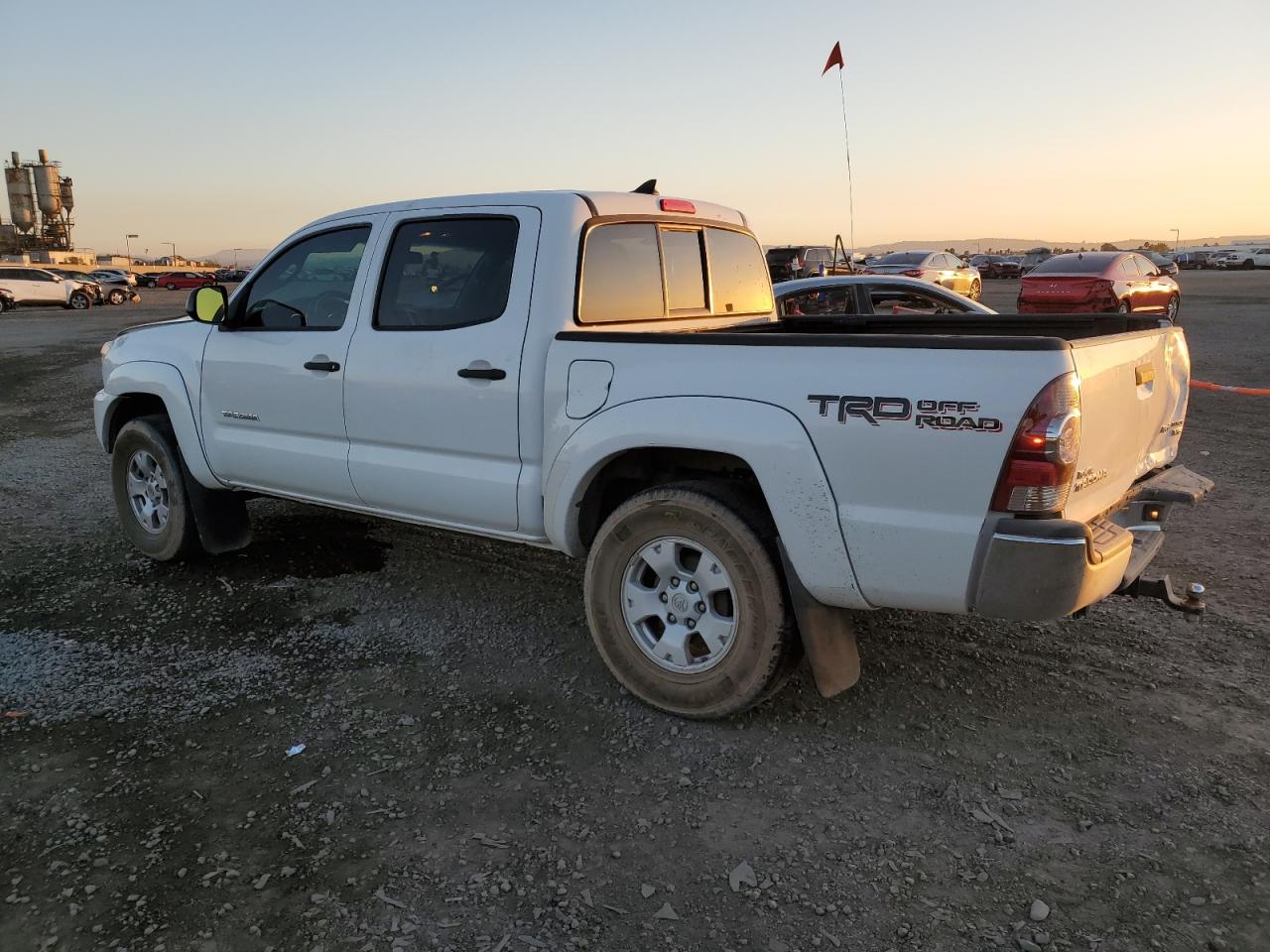 VIN 3TMJU4GNXEM163213 2014 TOYOTA TACOMA no.2