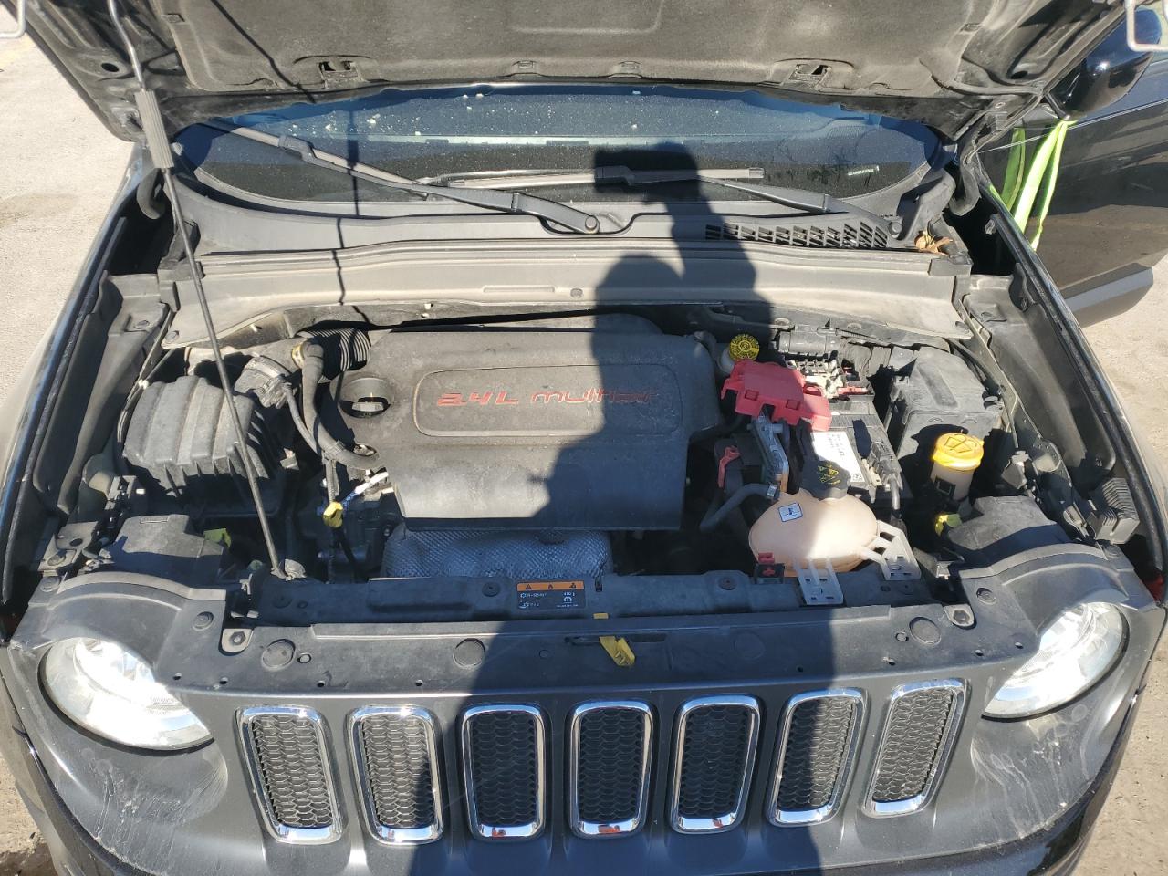 2018 Jeep Renegade - Image 13