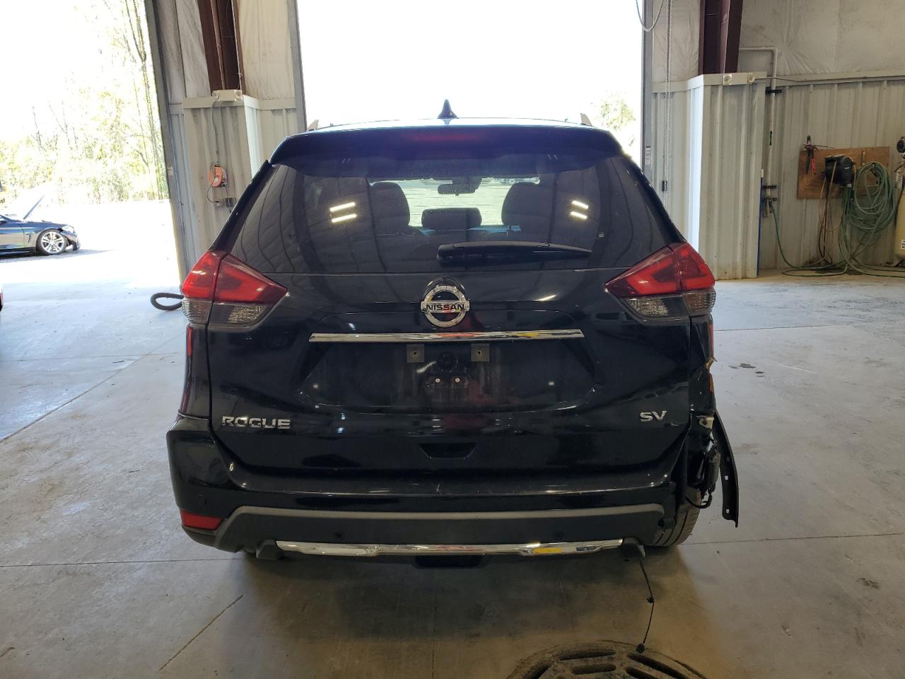 2020 Nissan Rogue S VIN: KNMAT2MT2LP530865 Lot: 74149284