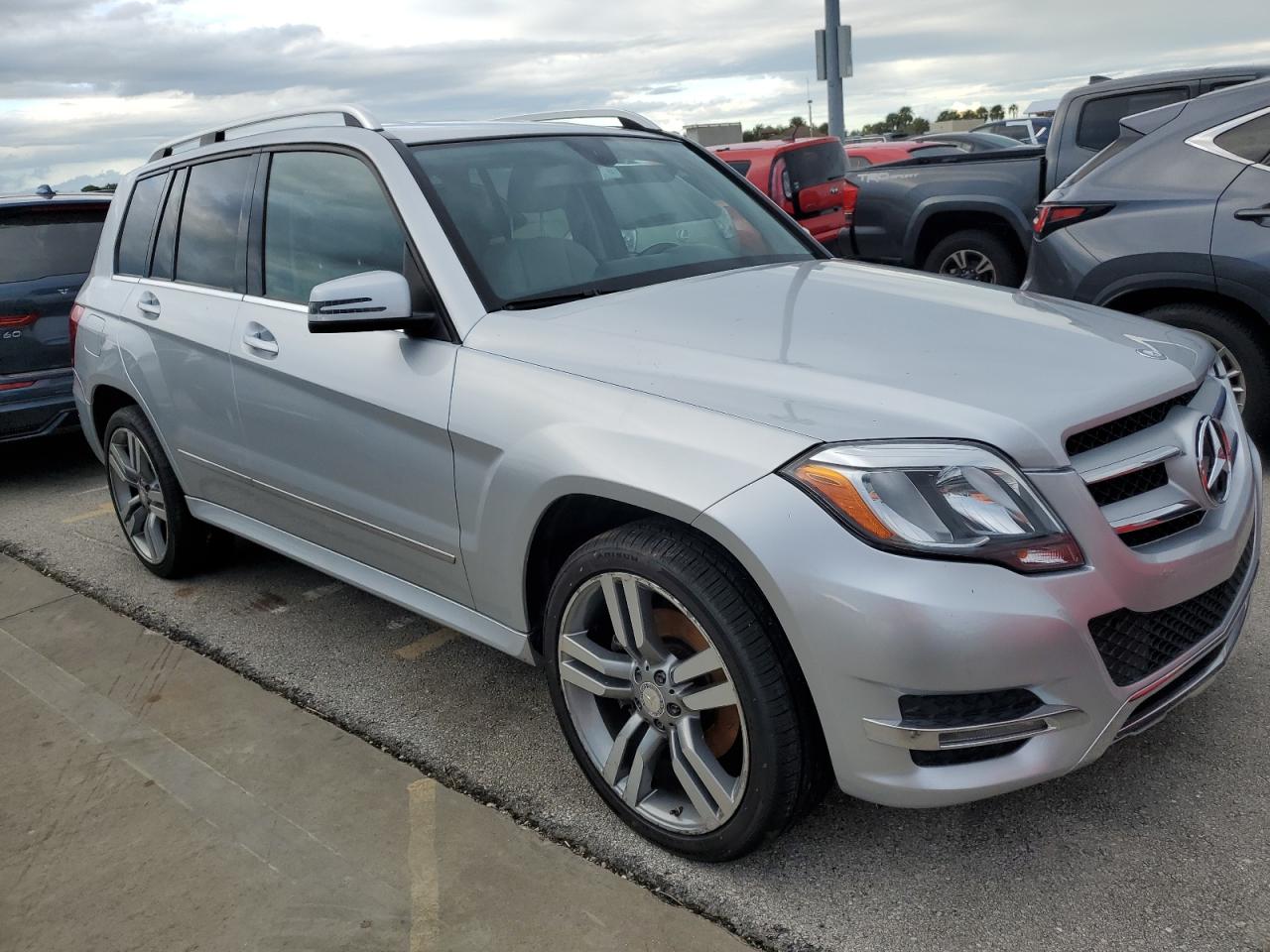 VIN WDCGG5HB7DG135688 2013 MERCEDES-BENZ GLK-CLASS no.4