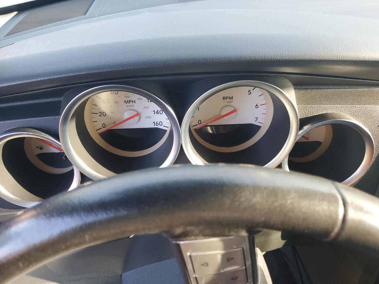 2005 Dodge Magnum R/T VIN: 2D8GV58245H670884 Lot: 74368004