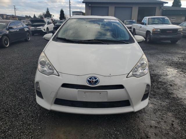  TOYOTA PRIUS 2014 Белый