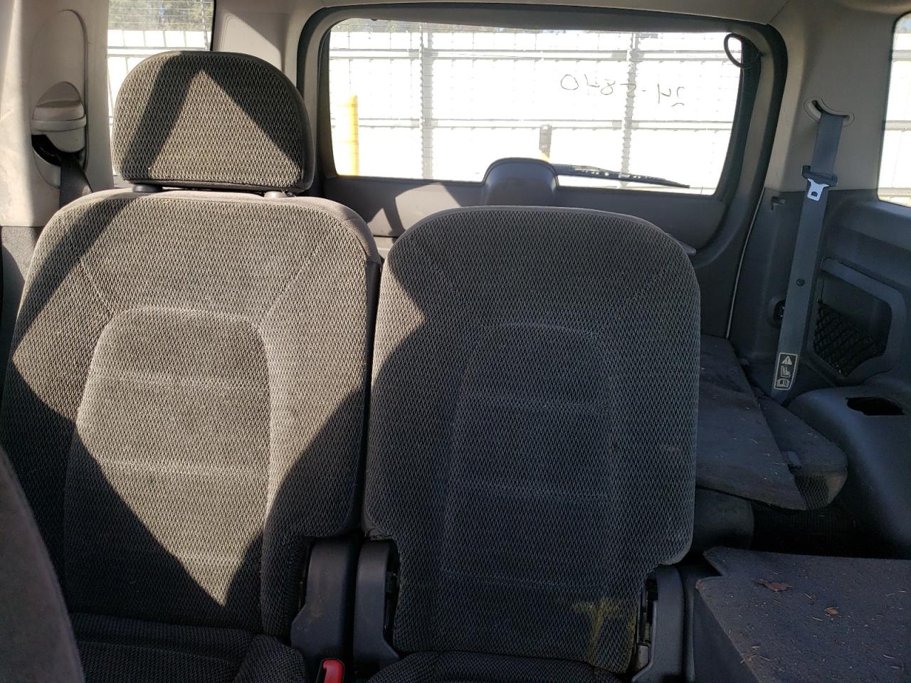 2002 Ford Explorer - Image 10