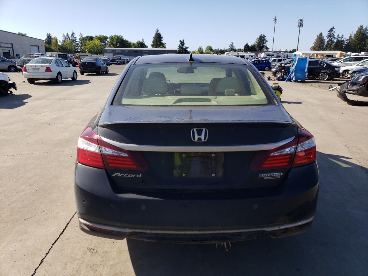 JHMCR6F70HC028108 2017 Honda Accord Touring Hybrid