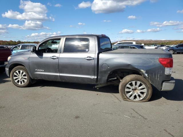 Пікапи TOYOTA TUNDRA 2012 Сірий