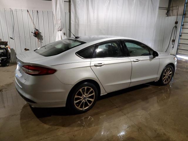  FORD FUSION 2017 Srebrny