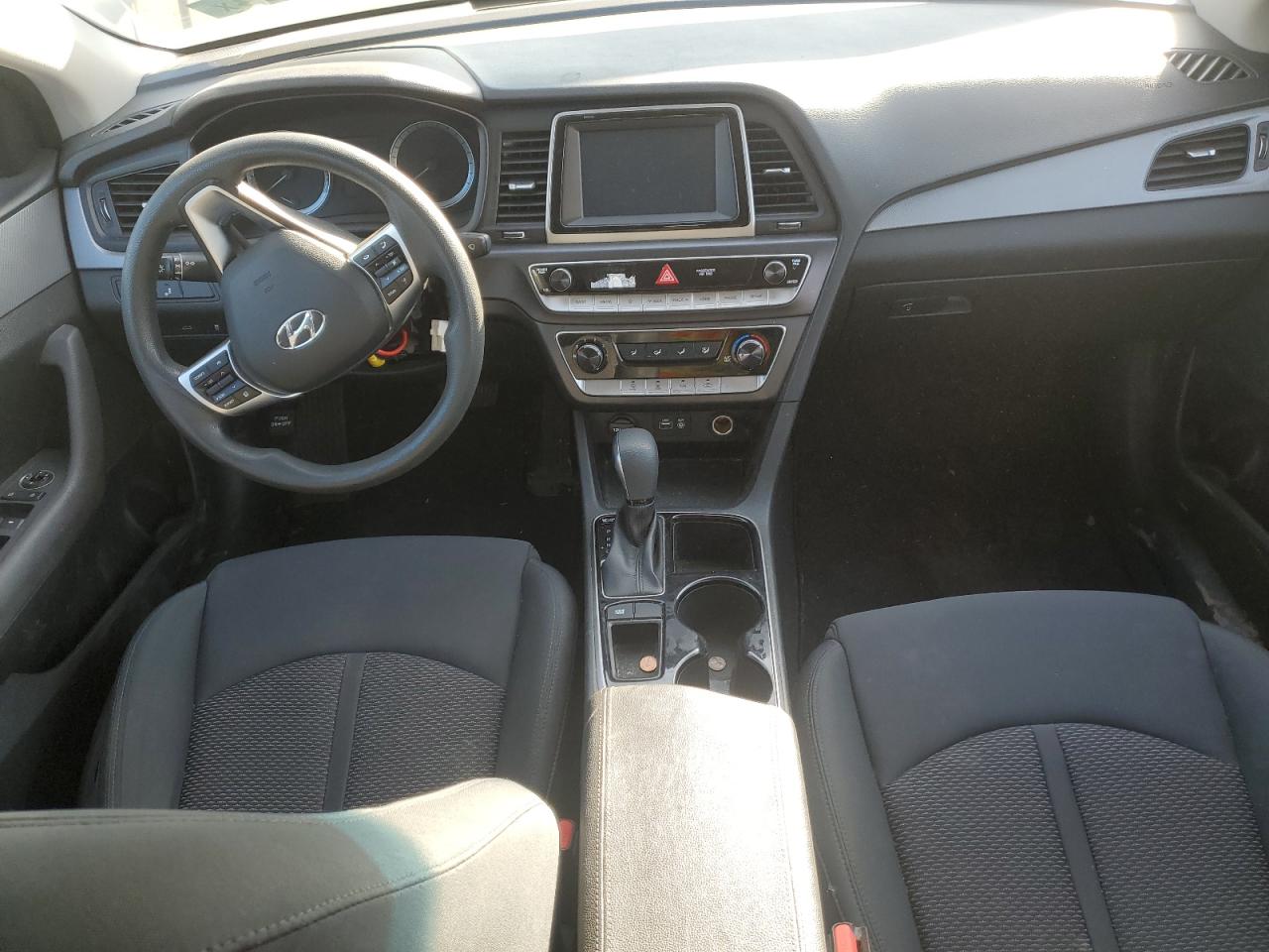 2019 Hyundai Sonata - Image 6