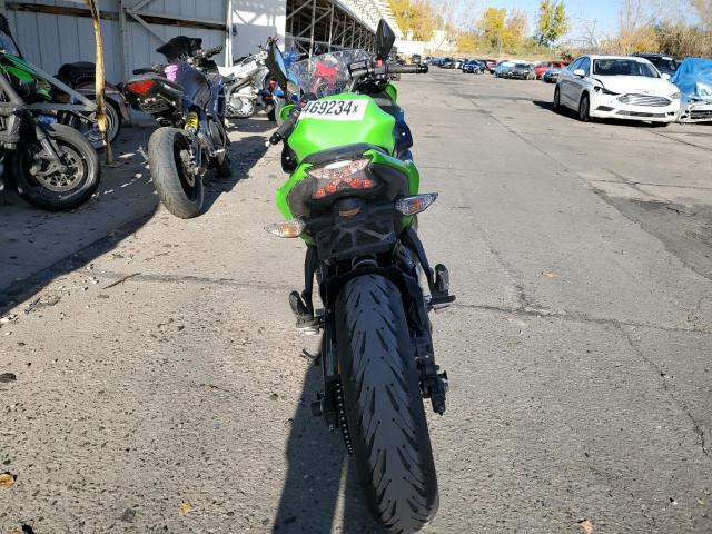  KAWASAKI EX650 F 2018 Зеленый