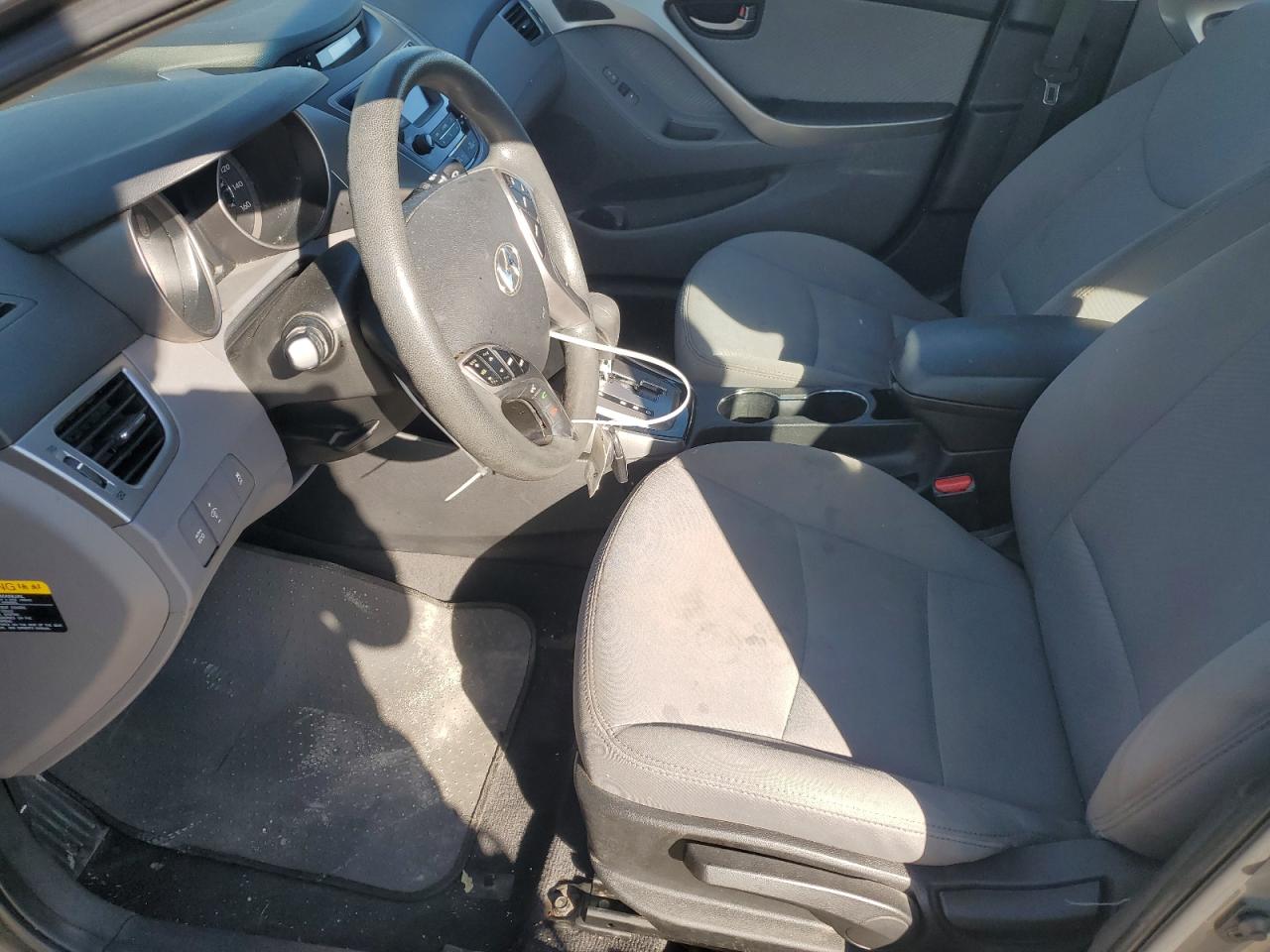 2013 Hyundai Elantra - Image 7