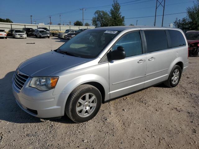 2010 Chrysler Town & Country Lx