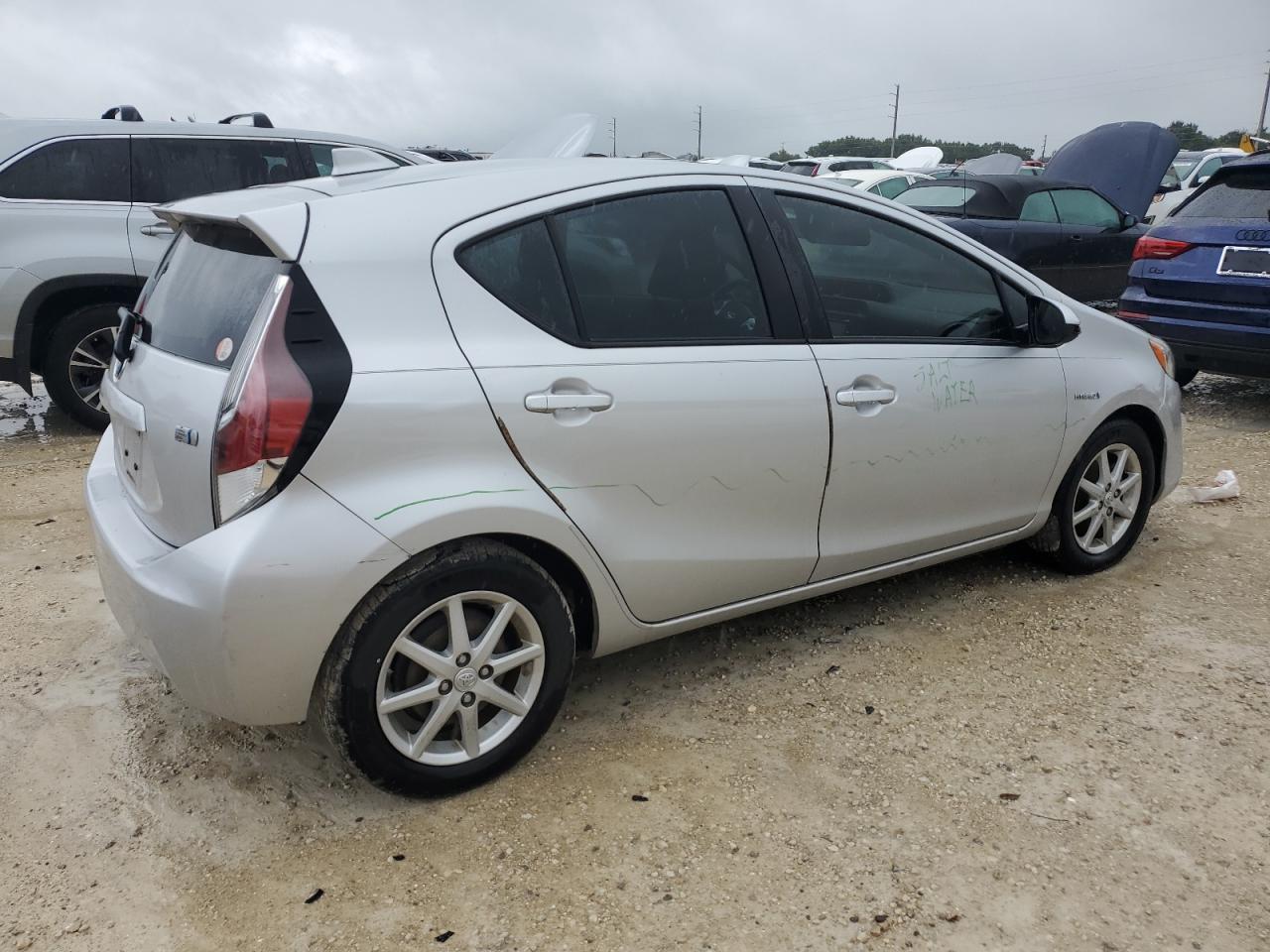 2016 Toyota Prius - Image 3