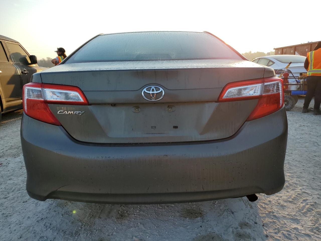2014 Toyota Camry - Image 6