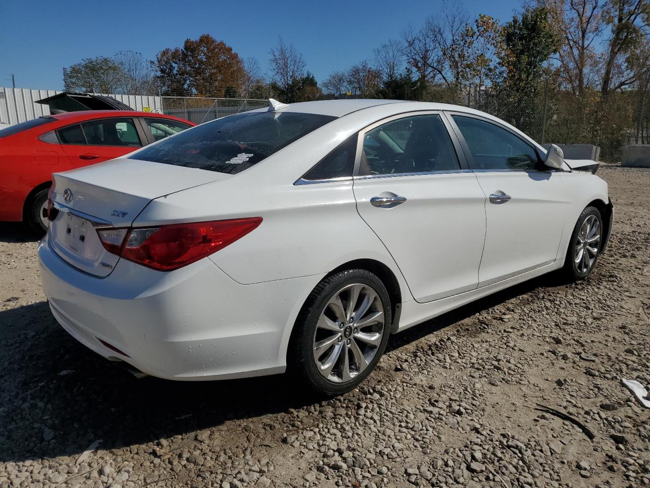 2011 Hyundai Sonata - Image 3