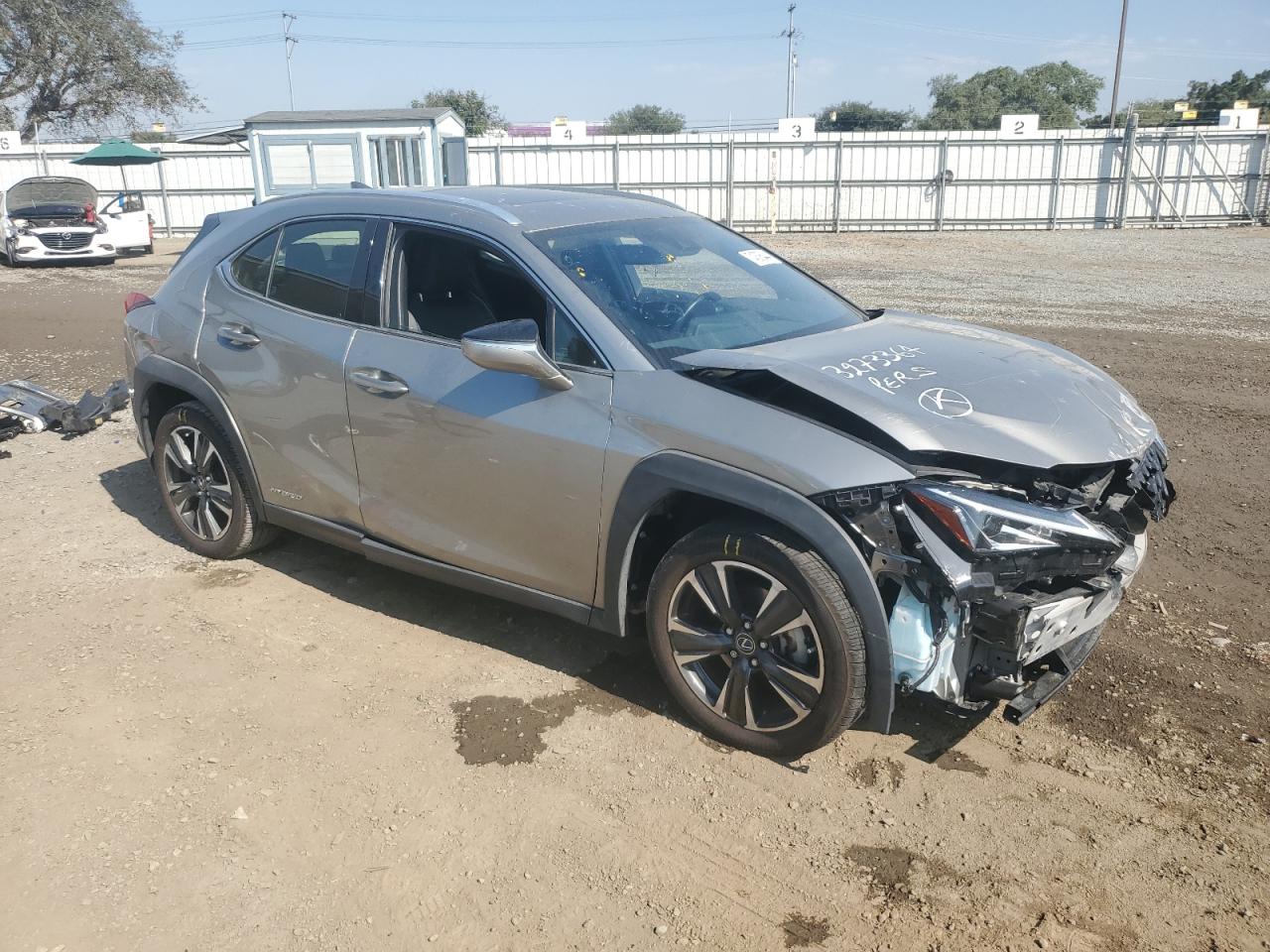 2020 Lexus UX - Image 4