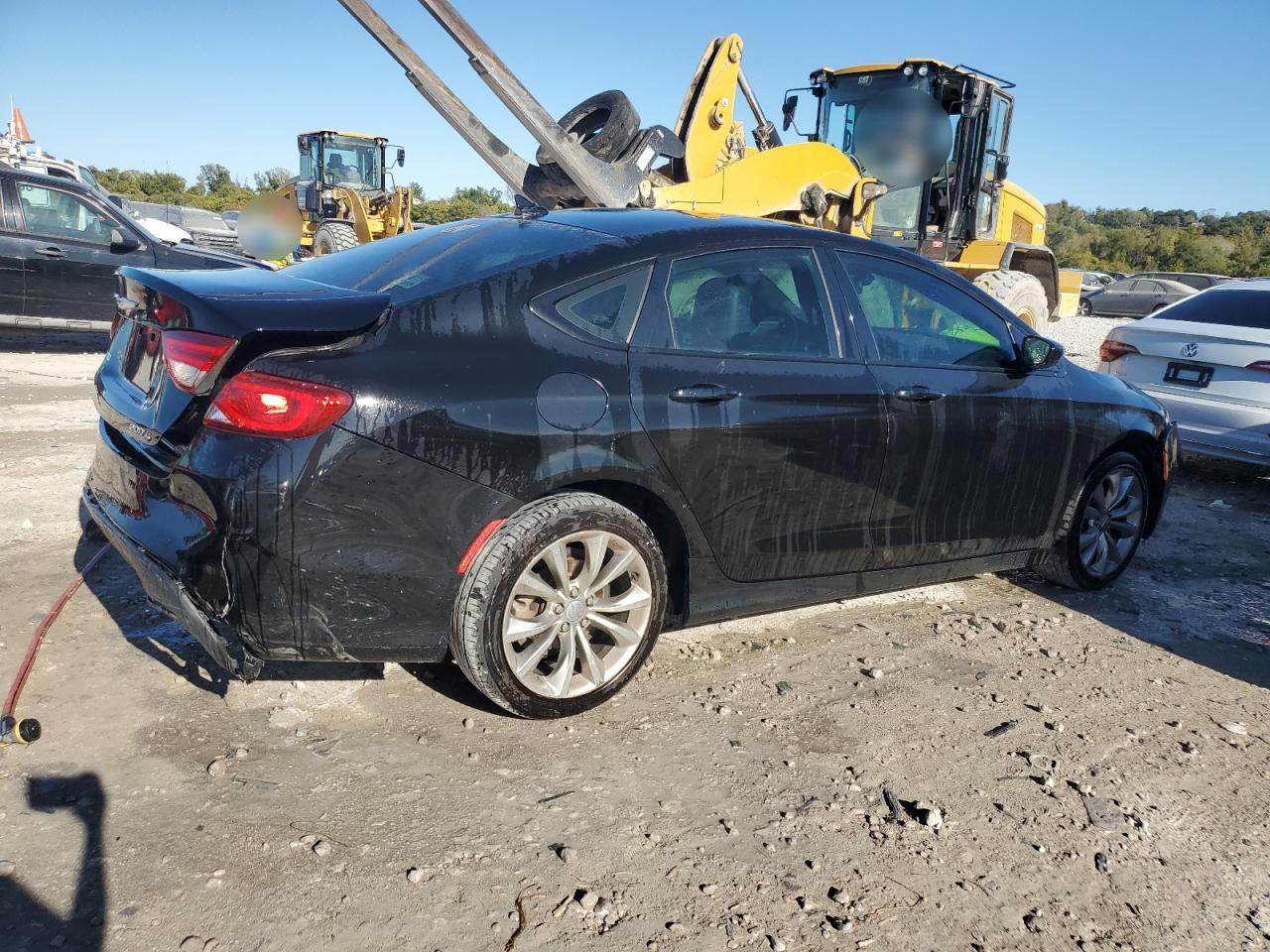 2015 Chrysler 200 - Image 3