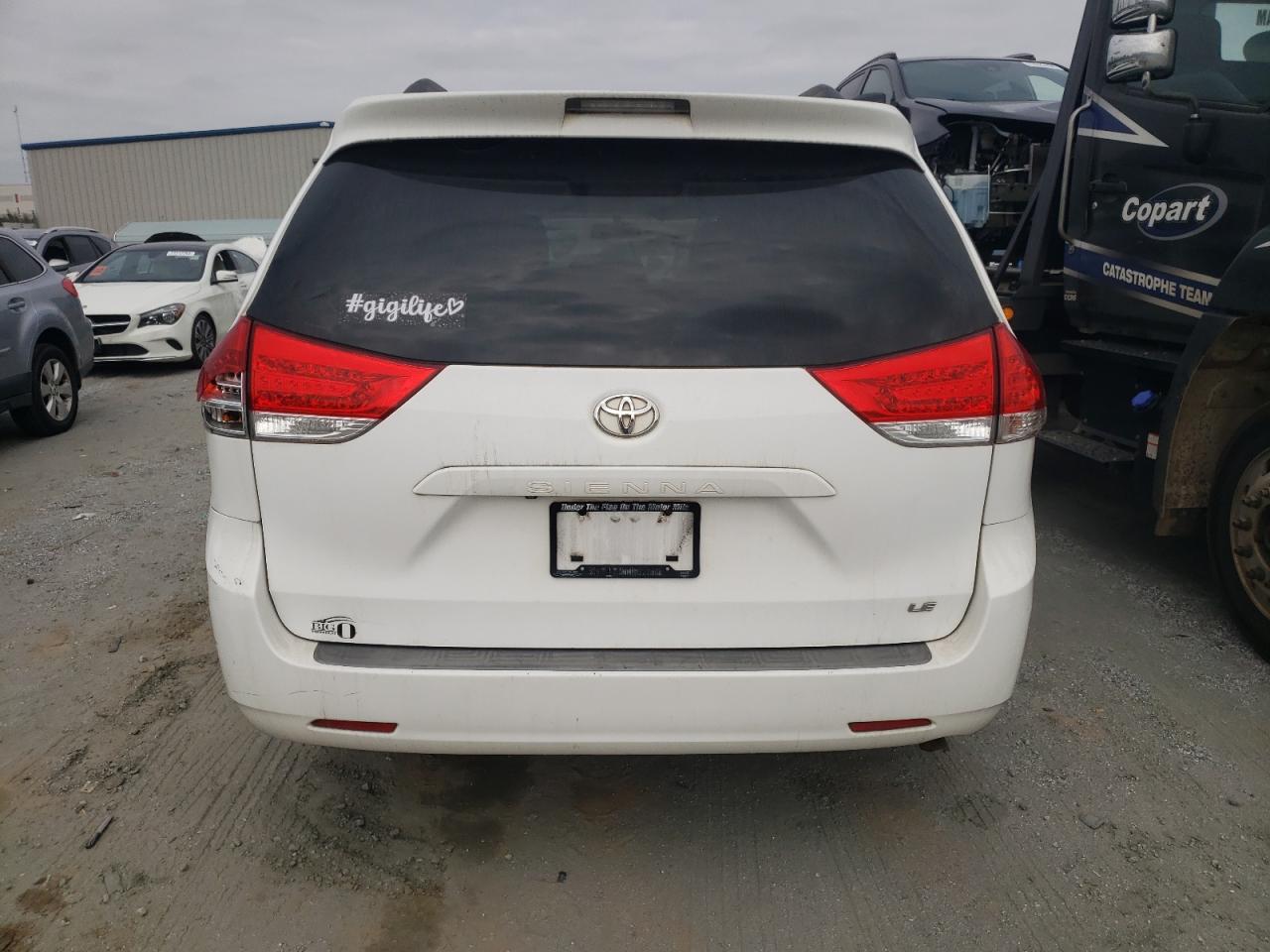 2011 Toyota Sienna Le VIN: 5TDKK3DC2BS009307 Lot: 78061324