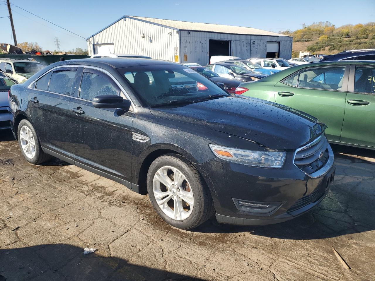 2013 Ford Taurus - Image 4