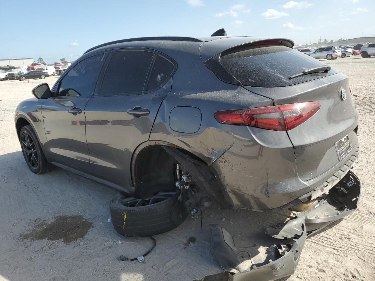 2021 Alfa Romeo Stelvio - Image 2