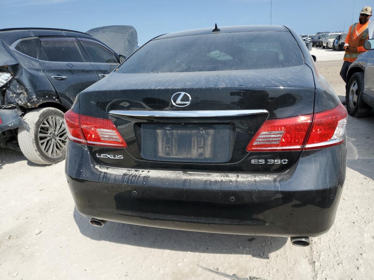 2010 Lexus ES - Image 6