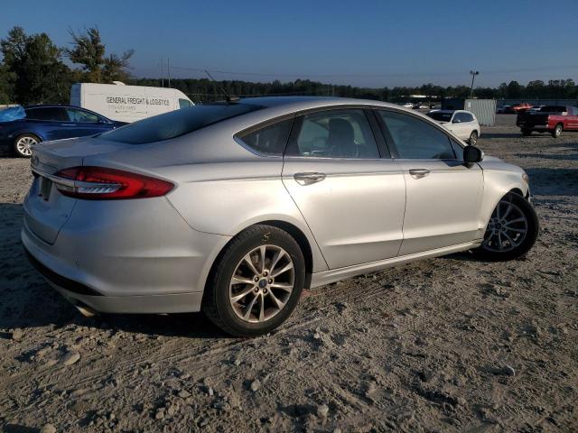  FORD FUSION 2017 Серебристый