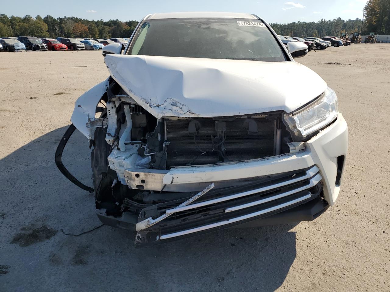 2019 Toyota Highlander - Image 5