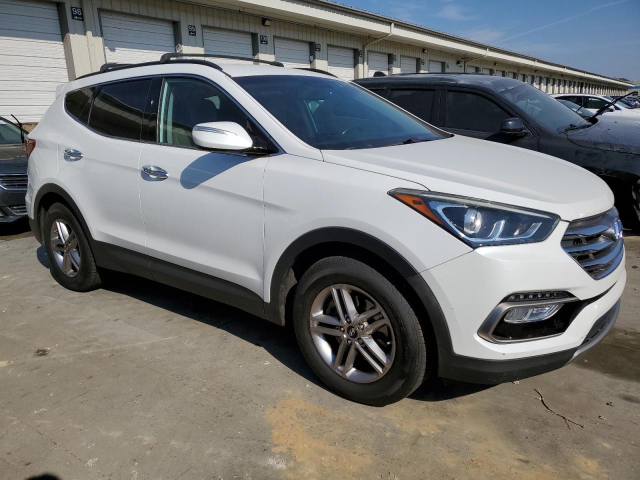 2017 Hyundai Santa Fe - Image 4