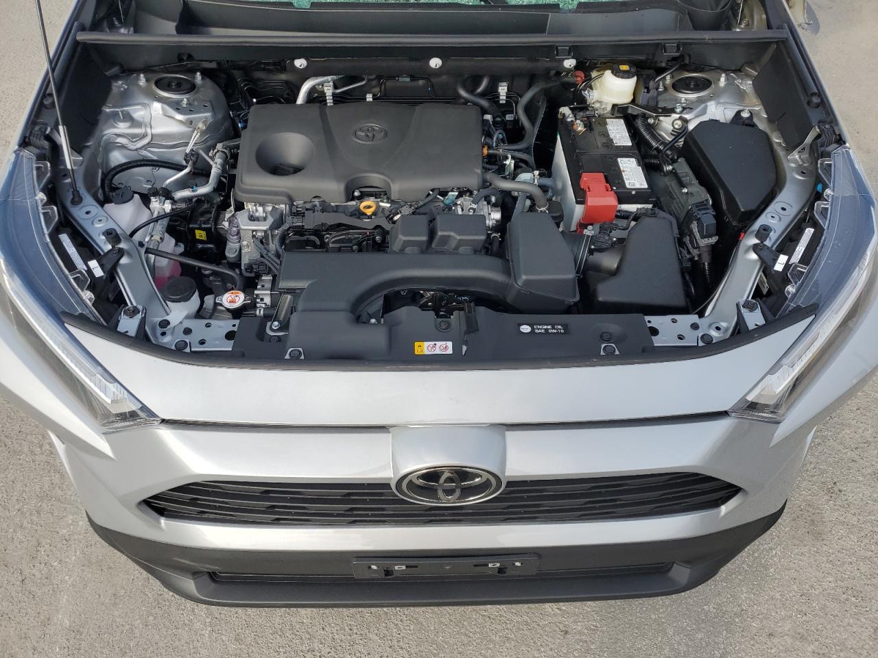 2024 Toyota RAV 4 - Image 12